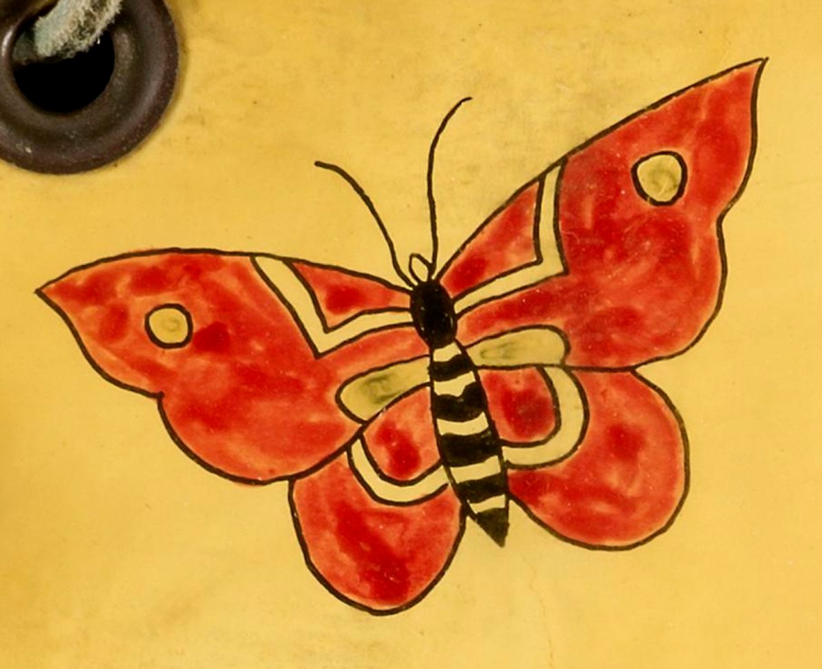 Moth (archive) by House flash (archive)